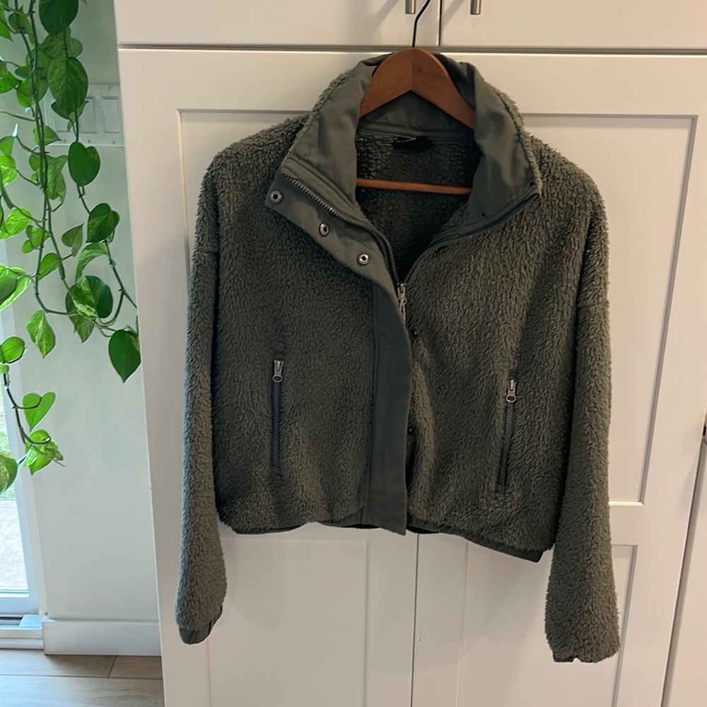 Vuori Sherpa Jacket